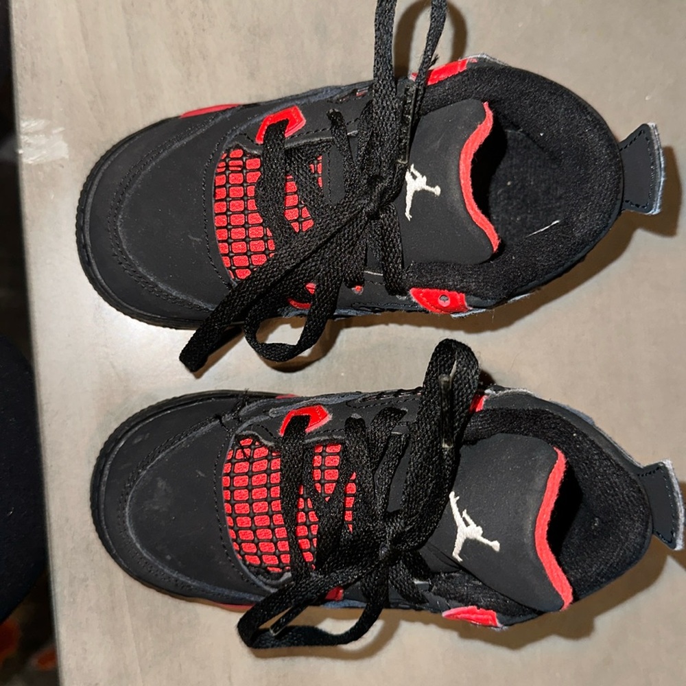 Jordan 4, TD size 8